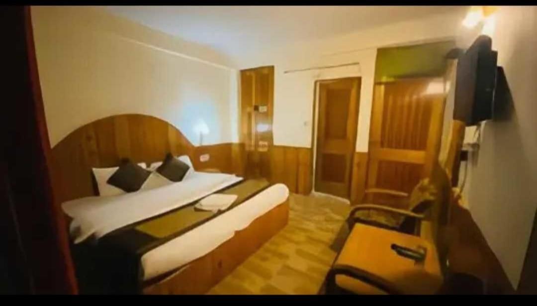 Hotel Hadimba Regency ! Free 4 Wheeler Parking ! Mountain View Rooms ! Near Mall Road Manali Luaran gambar